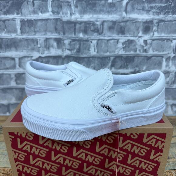 Vans Classic Slip On True White Canvas Shoes VN000ZBUENS Kids Size 11 New - Picture 1 of 6